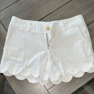 Lilly Pulitzer Buttercup Shorts - Resort White - Size 00
